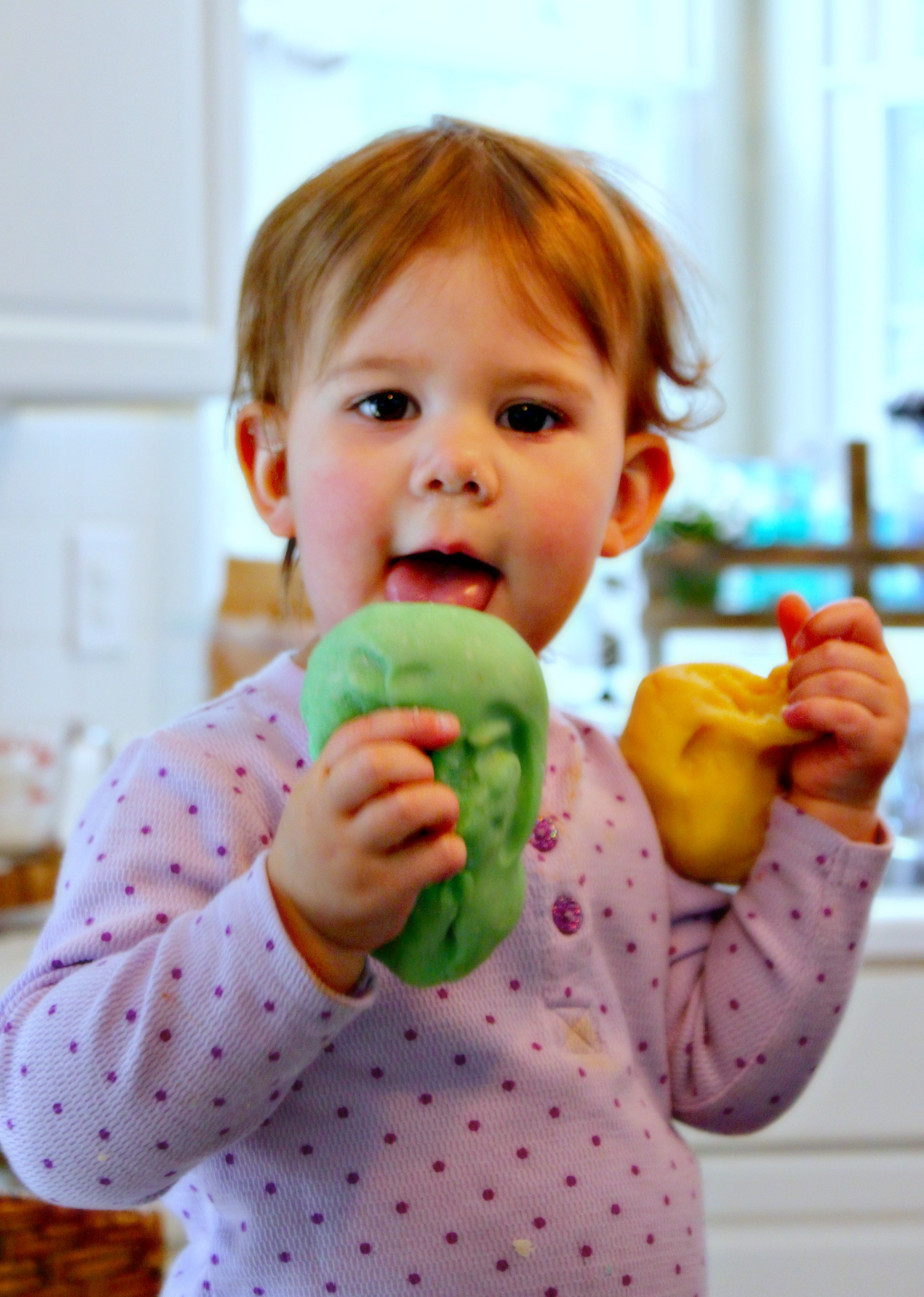 Get Non-Toxic Organic Playdough From DohDough