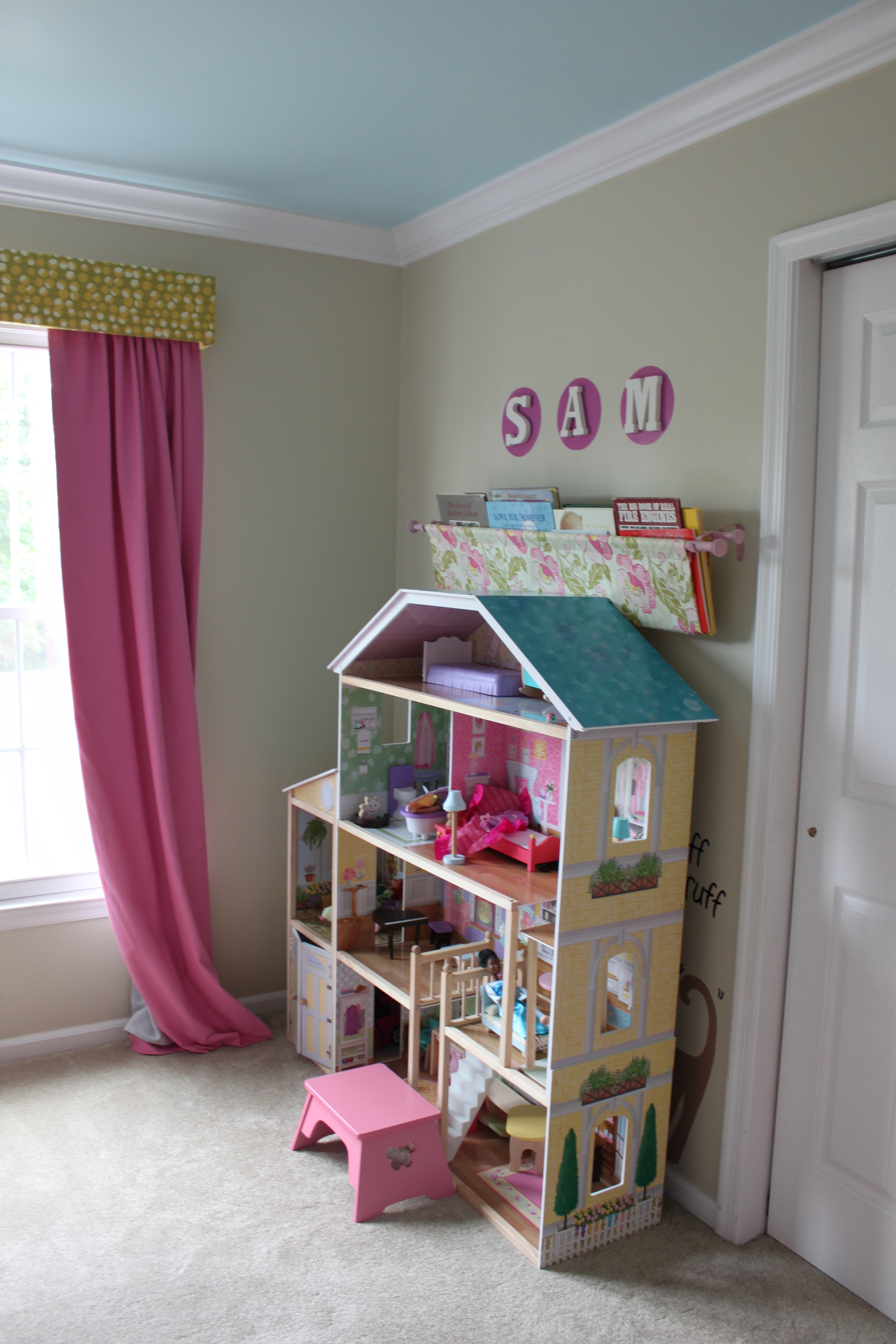 Little Pink Monster:: The Not-too-Princess Girly Girl's Bedroom Makeover