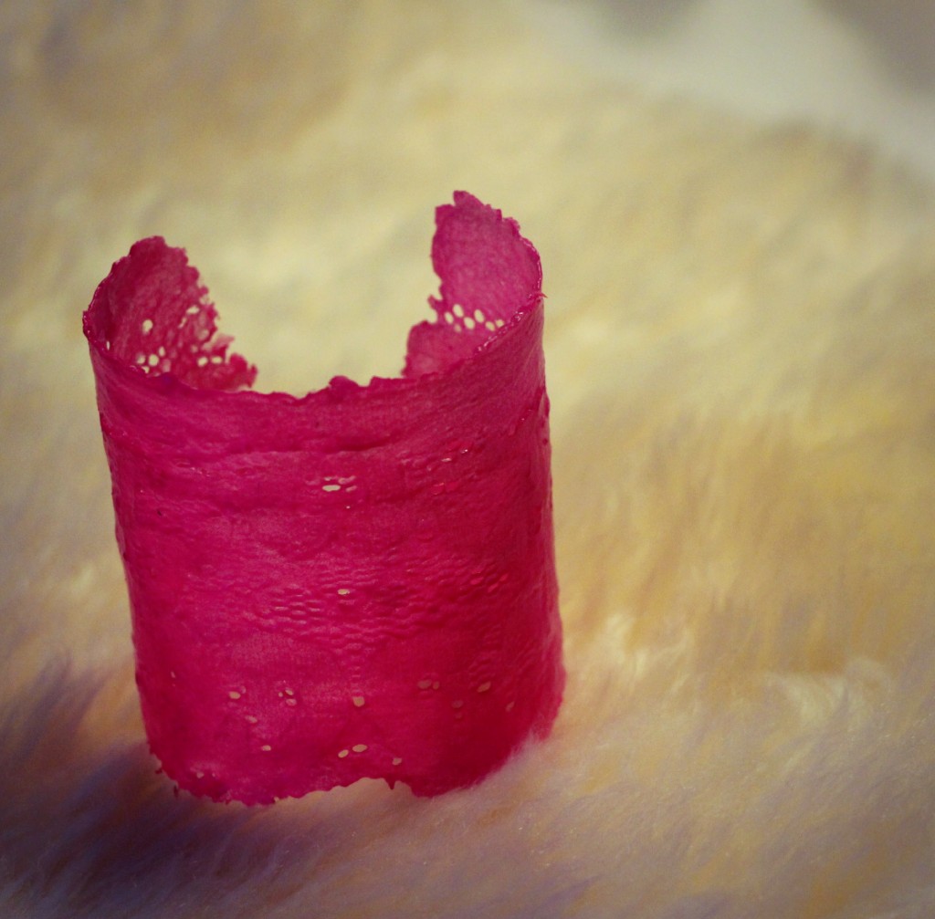 DIY Lace Cuffs :: by Little Pink Monster