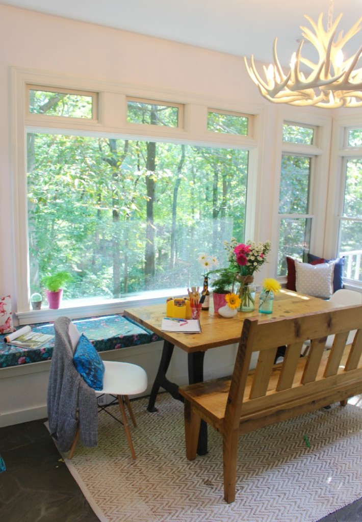 DIY built in kitchen banquette bench :: Little Pink Monster