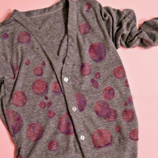 Pink Bubbles Cardigan (fabric markers watercolor diy)